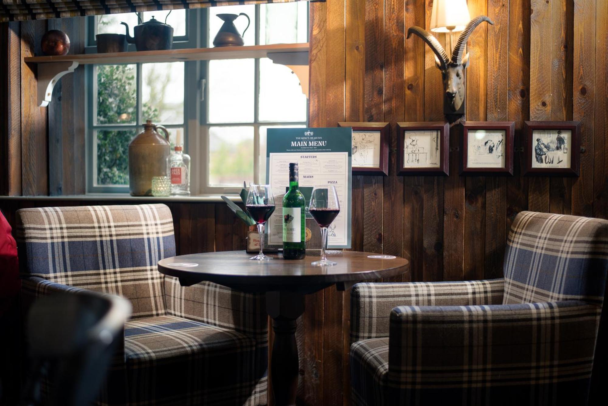The King'S Head Inn - The Inn Collection Group 大艾顿 外观 照片